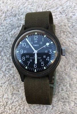 VINTAGE MEN'S TIMEX 24 HR MILITARY WINDUP WATCH ARMY GREEN CLEAN