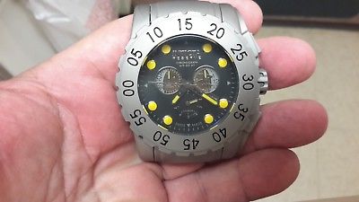 INVICTA RESERVE LEVIATHAN...#0799....NEEDS STRAP!  WORKS PERFECT!