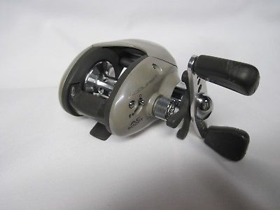 QUANTUM ACCURIST AC 500PT, BAIT CASTING REEL, WITH ACS, NICE CLEAN REEL