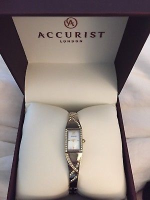 NEW Accurist Ladies Crystal Mother of Pearl Bracelet Watch