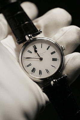 Angular Momentum Classic New Roman Mechanical Hand-wind Swiss Watch