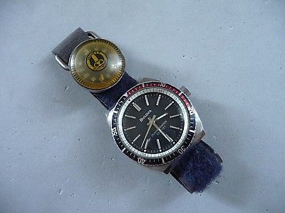 Mens vintage Bulova Oceanographer 333 feet divers wristwatch 17 jewels Aqua Lung