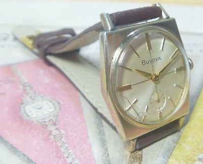UNUSUAL 1967 Bulova 17J BANKER Gents HEXAGONAL Shape Case NICE Dial- RUNS! L@@K!