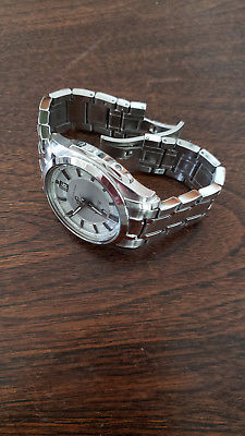 Bulova Precisionist 96B130 EXCELLENT condition, accurate to 10 seconds / year!